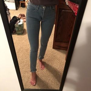 High waisted Levi’s jeans
